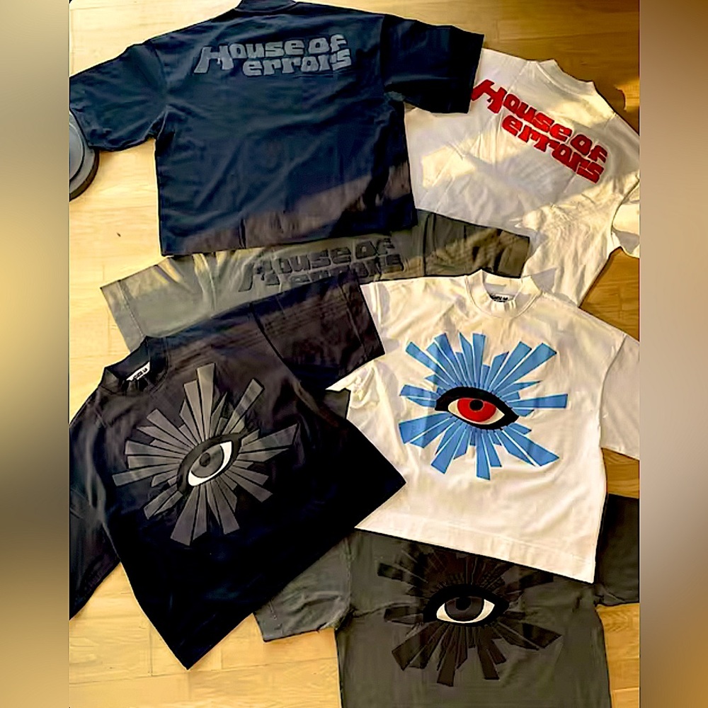 Never worn original House Of Errors shirt ‼️🪬👁️
Thick Fabric, puff print. New 🤩